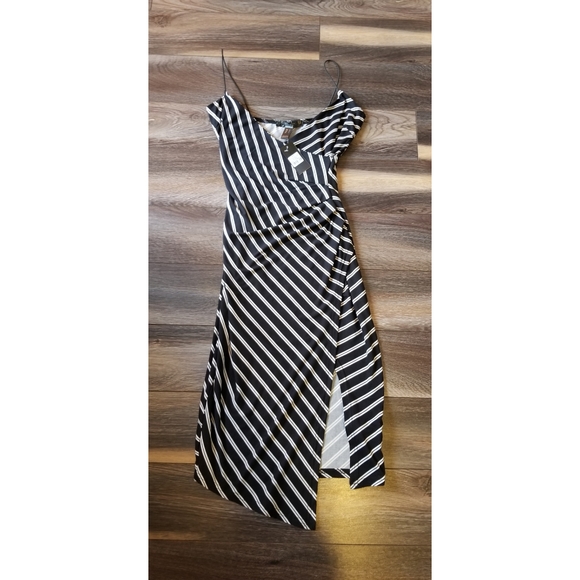 Street Wear by Urban Planet Split Mini Dress - Picture 1 of 2